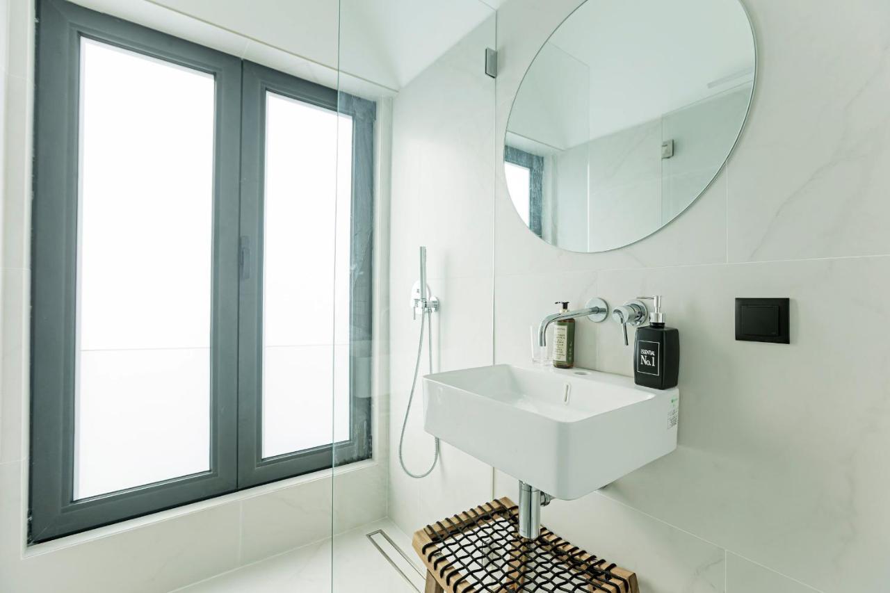 Downtown Duplex W/ Amazing Terrace By Lovelystay Porto Luaran gambar