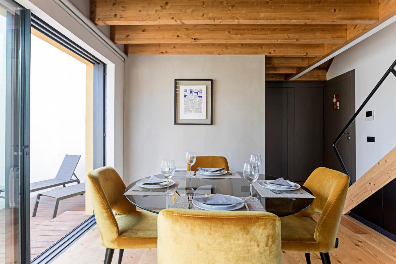 Downtown Duplex W/ Amazing Terrace By Lovelystay Porto Luaran gambar